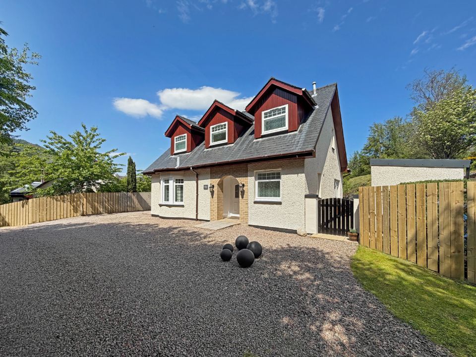 Property photo 3 of 59