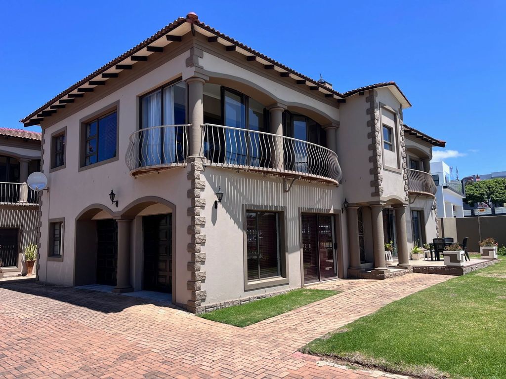 Property photo 1 of 28 1Jf1721101