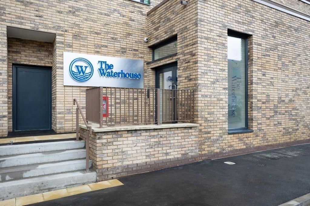 Property photo 1 of 28 61719_86Thewaterhouse_Img_00_0000.Jpeg