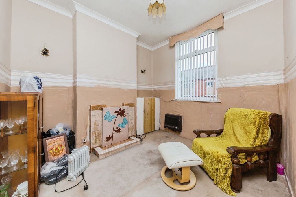 Property photo 2 of 16 Photo