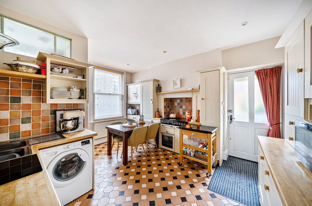 Property photo 2 of 12 Picture No. 09