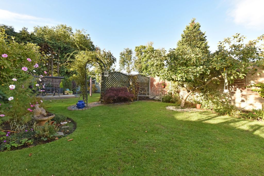 Property photo 3 of 26