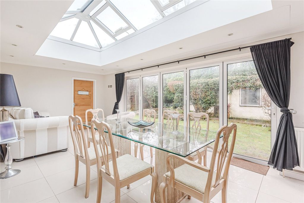 Property photo 2 of 11 Orangery