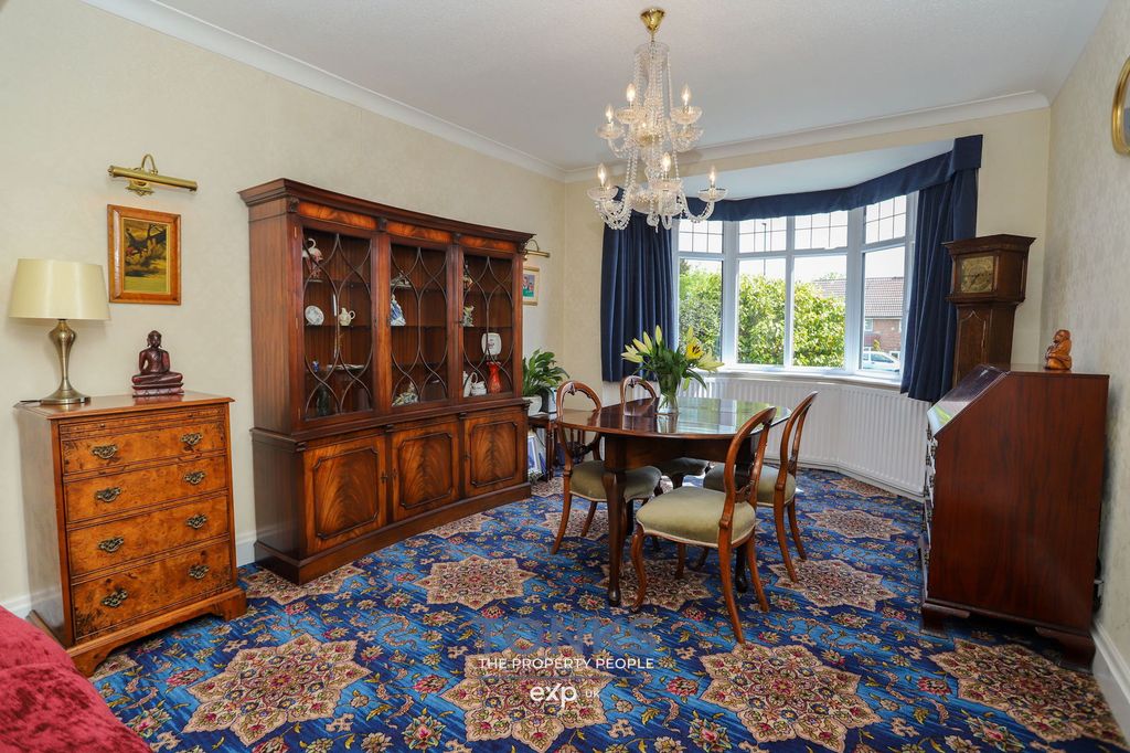 Property photo 3 of 24