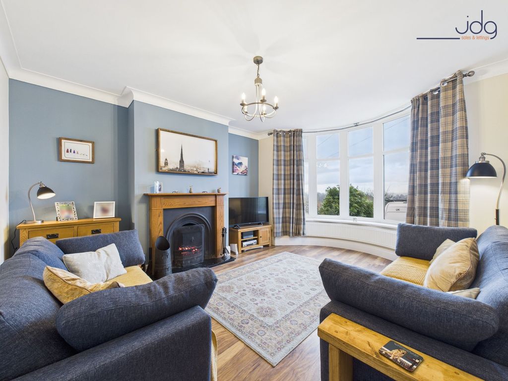 Property photo 3 of 14 Cosy Lounge With Log Fire