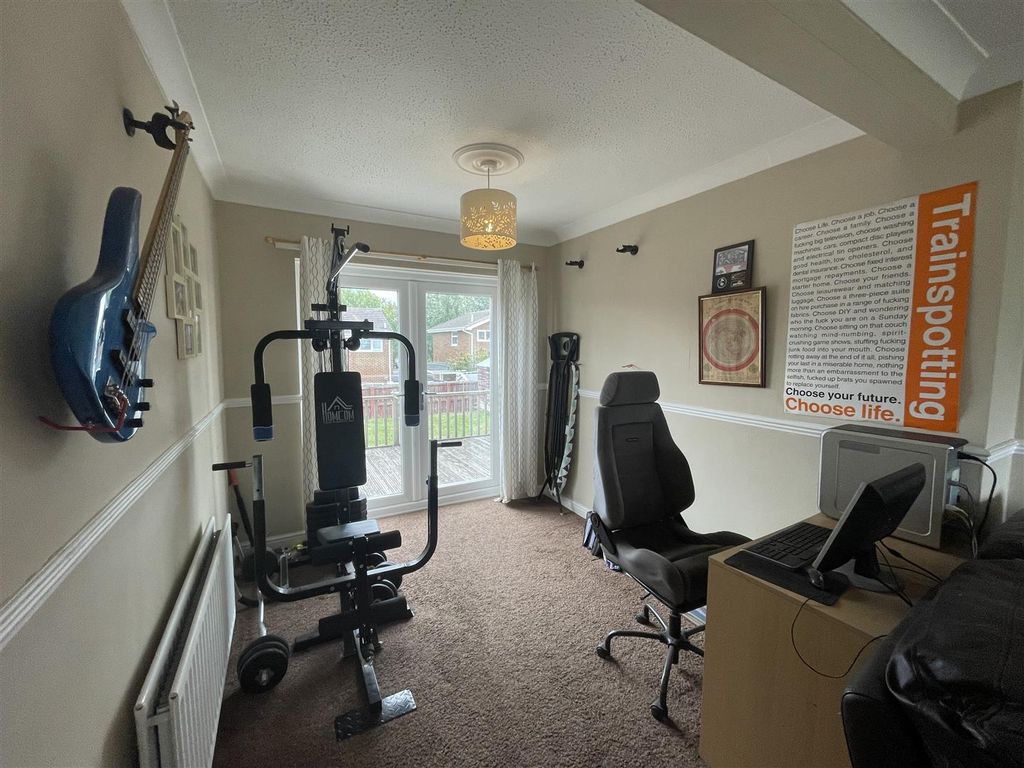 Property photo 3 of 14 12 Portland 5.Jpg