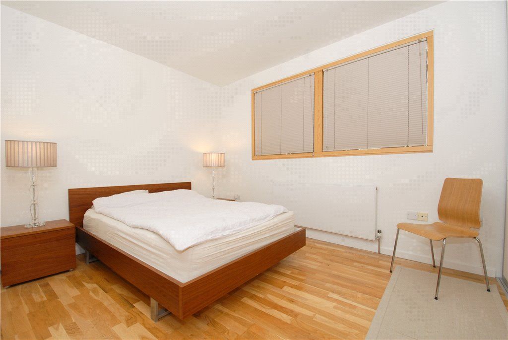 Property photo 3 of 7 Bedroom