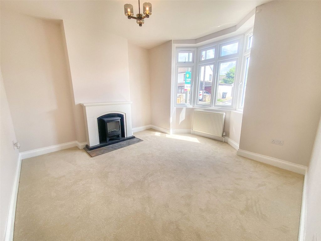 Property photo 2 of 12 Picture No. 02