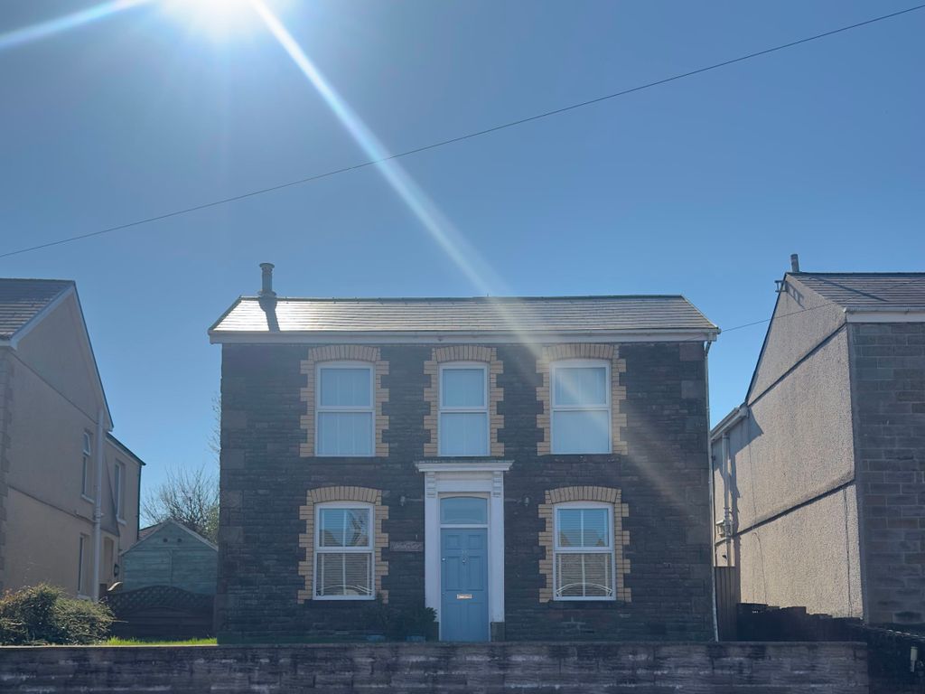 Property photo 1 of 30