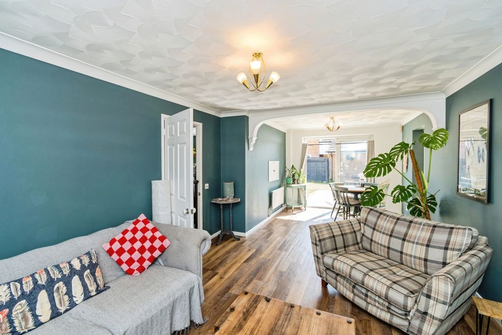 Property photo 2 of 20 Pbox-Img.Jpg