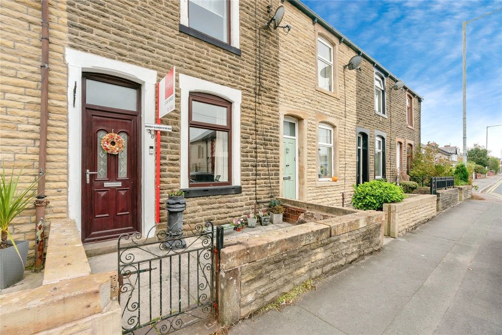 Property photo 1 of 17 Photo