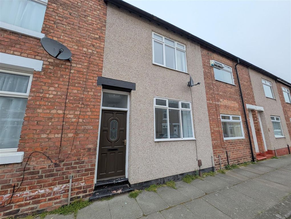 Property photo 2 of 10 Externally