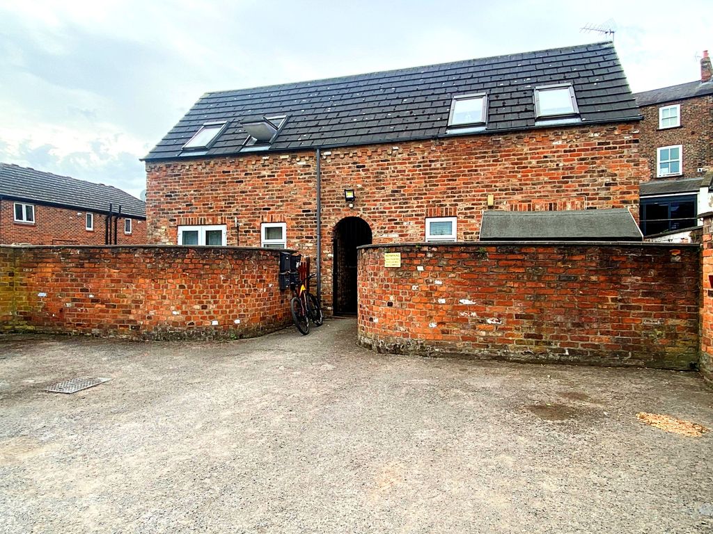 Property photo 1 of 5