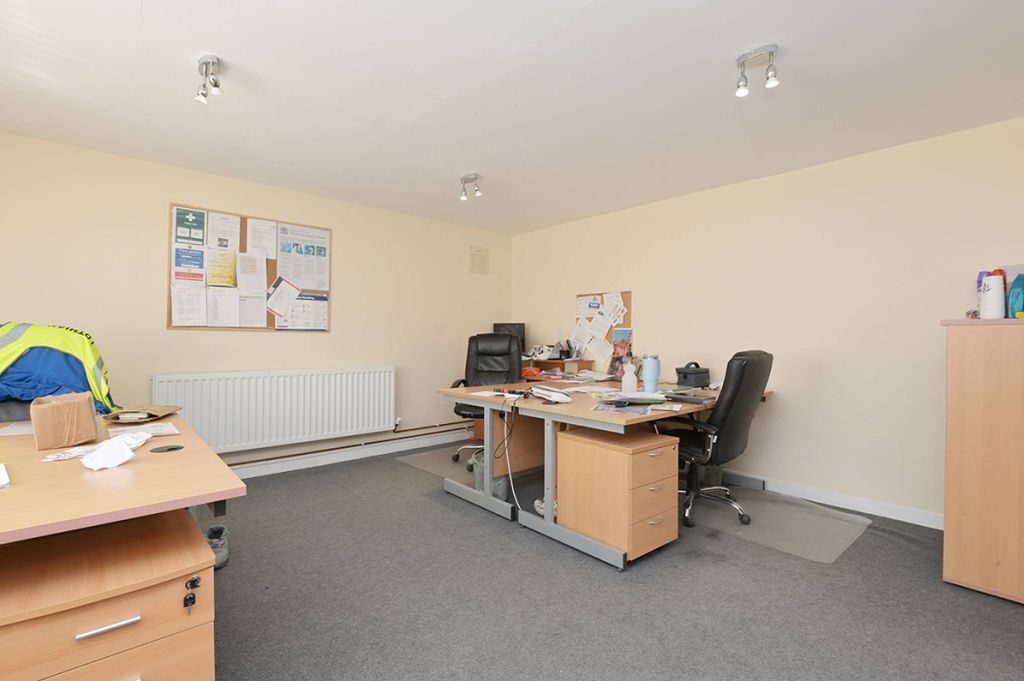 Property photo 3 of 12