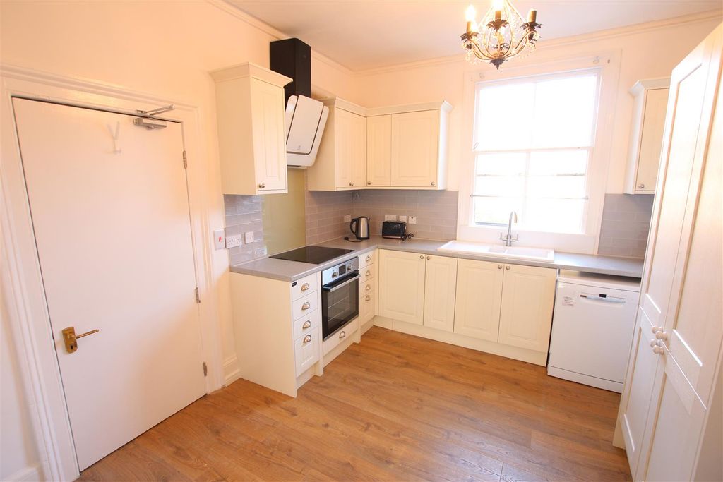 Property photo 3 of 12 Img_9303.Jpg