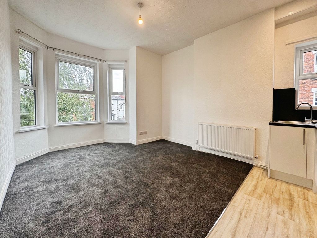 Property photo 2 of 9 Pbox-Img.Jpg