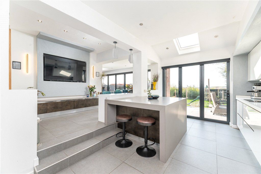 Additional image 8 of 5 bed detached house for saleRein Road, Tingley, Wakefield, West Yorkshire WF3