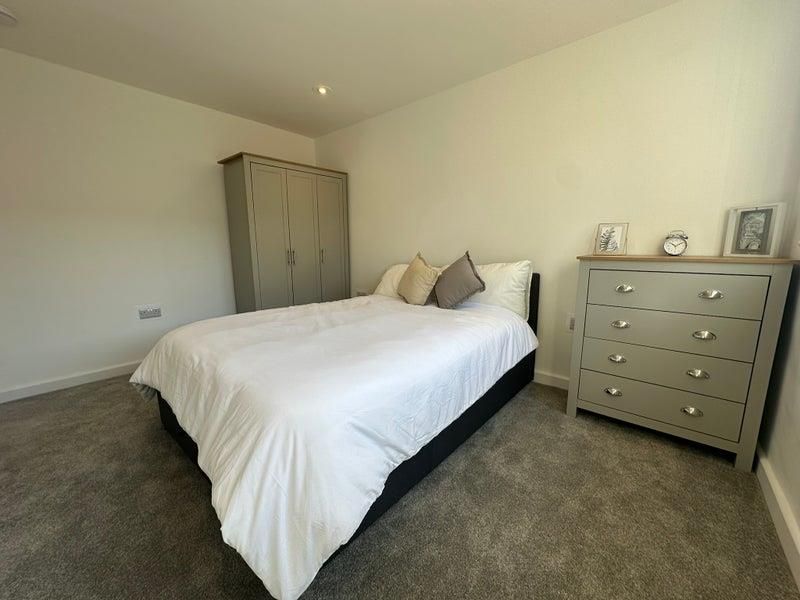 Property photo 1 of 11 Bedroom 6.Jpg