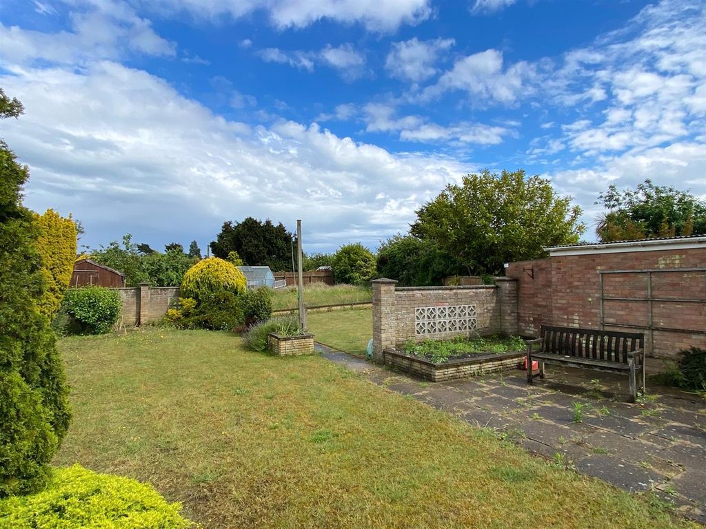 Property photo 2 of 17 Garden 1.Jpg