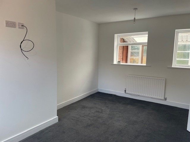 Property photo 3 of 8 Dining Room