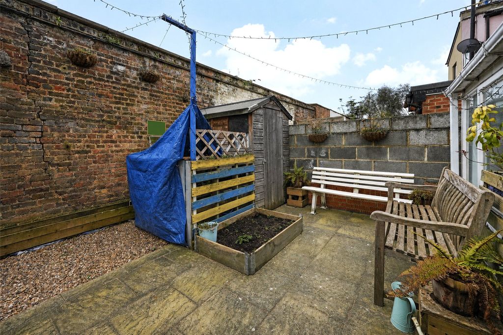 Property photo 3 of 11 Picture No. 25