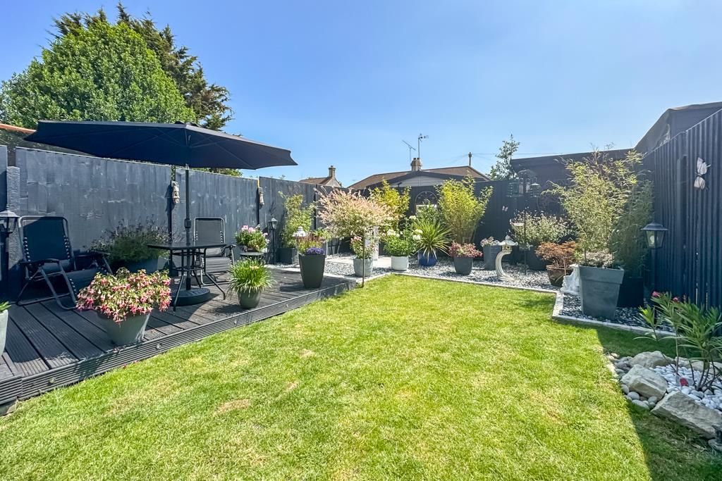 Property photo 1 of 32 Garden