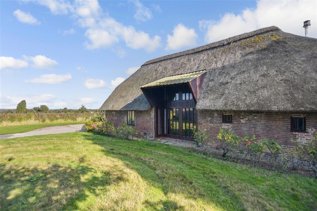 Property photo 3 of 17 External (Web)