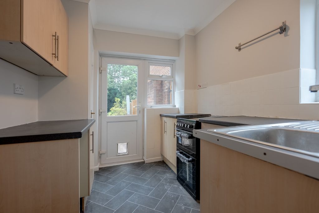 Property photo 2 of 11 4801882