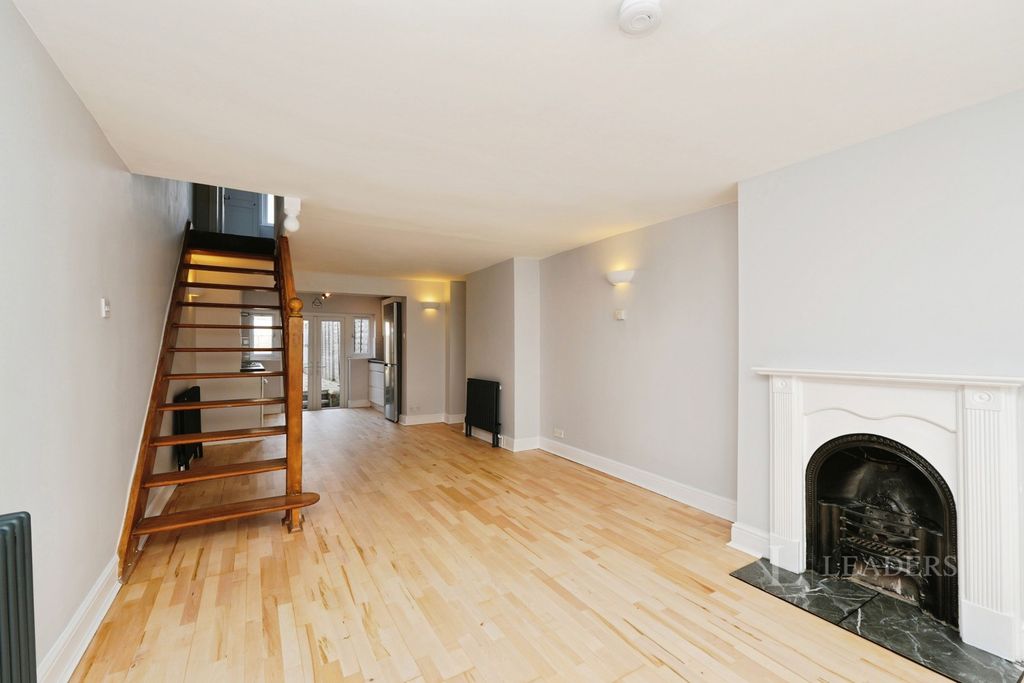 Property photo 2 of 13 Pbox-Img.Jpg