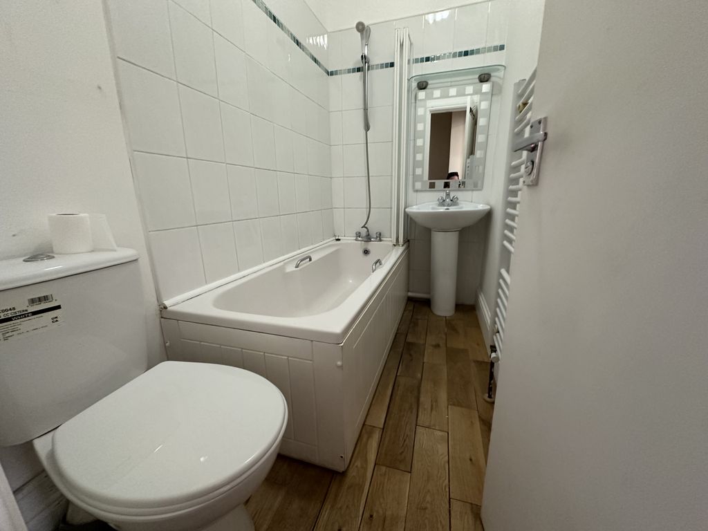 Property photo 3 of 7 Gallery