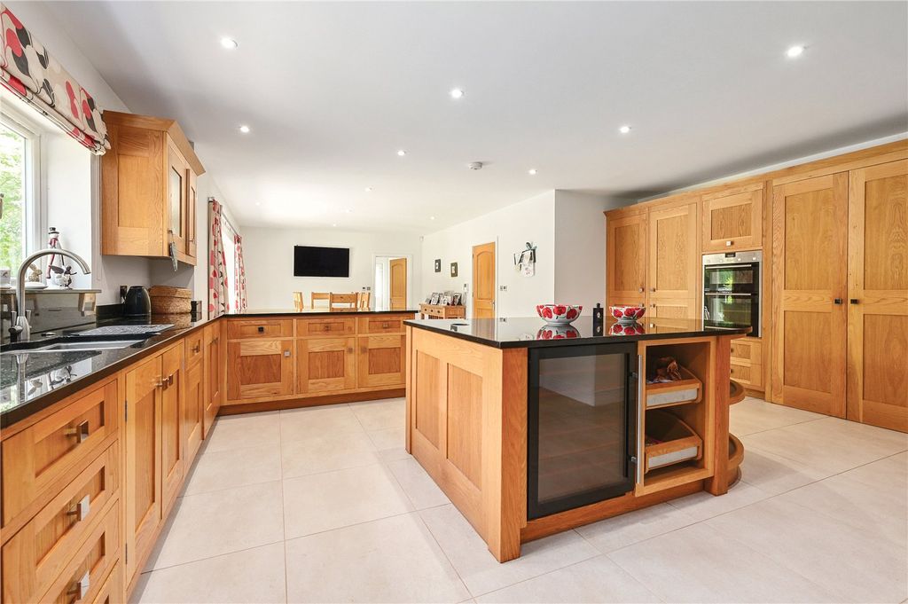 Property photo 3 of 18 Picture No. 60