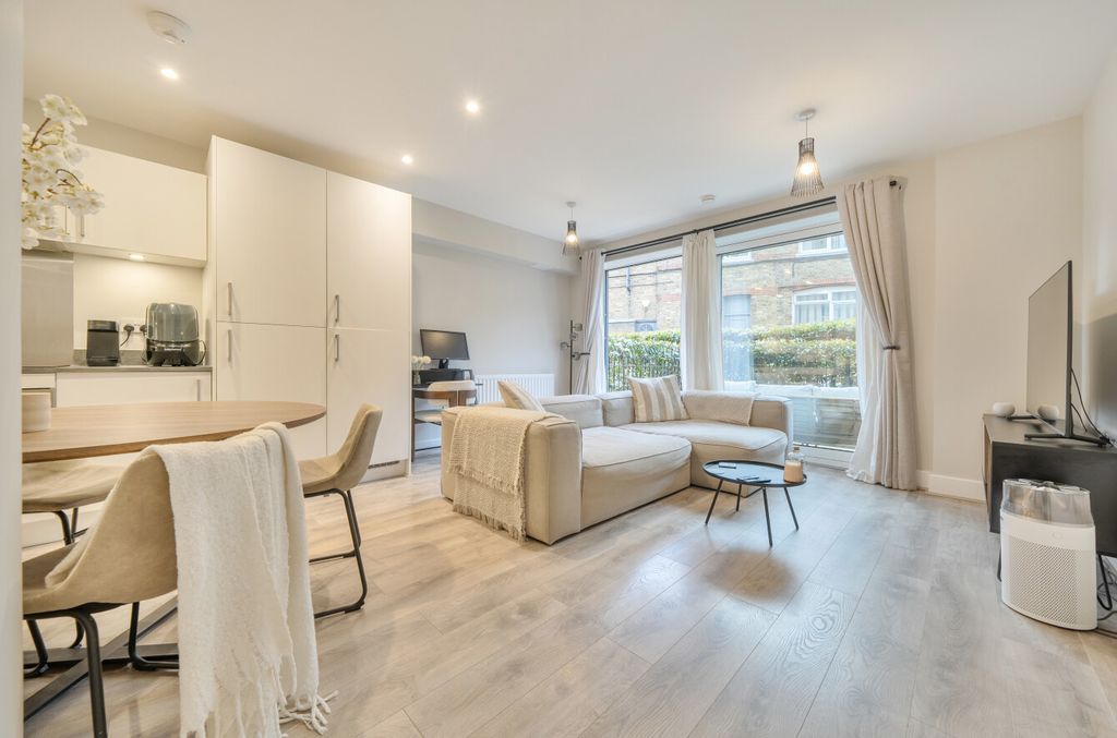Property photo 1 of 11 1454519-9-69Fa1ba...