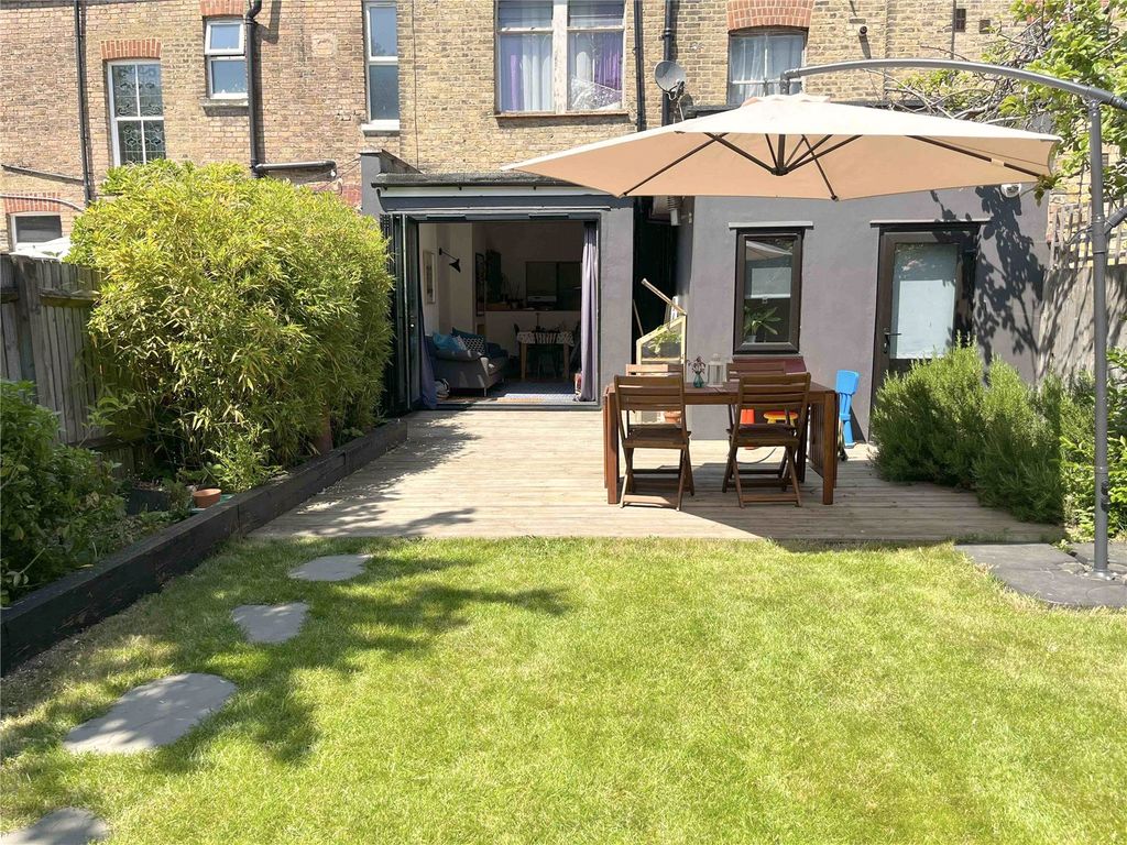 Property photo 3 of 18 Picture No. 18