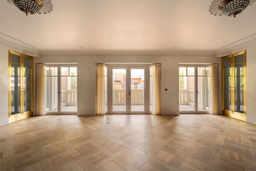 Property photo 1 of 22 Reception Room