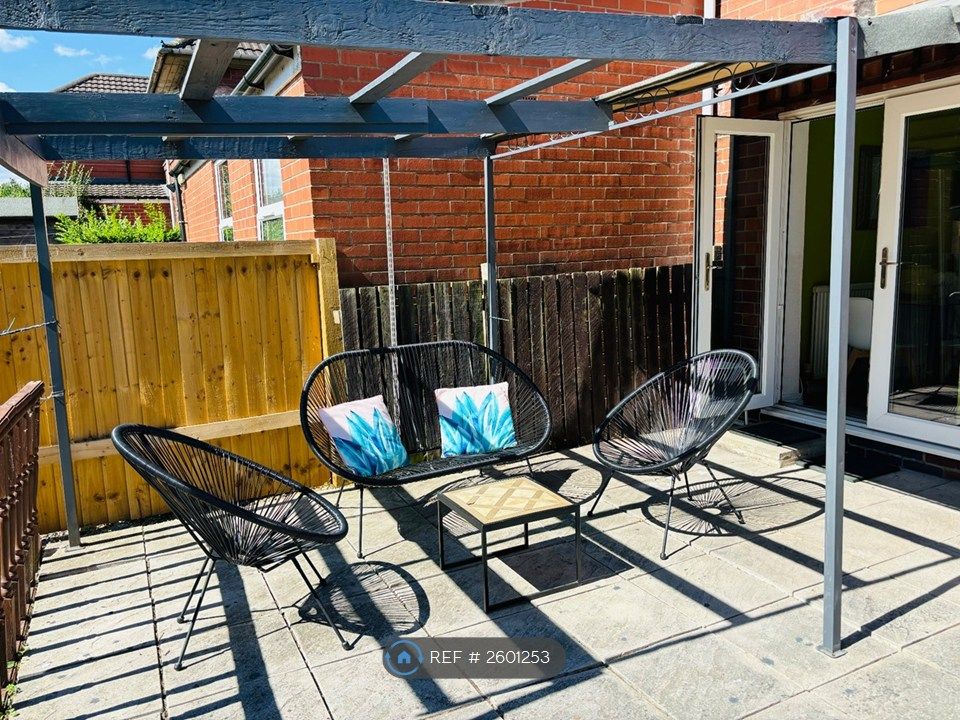 Property photo 3 of 19