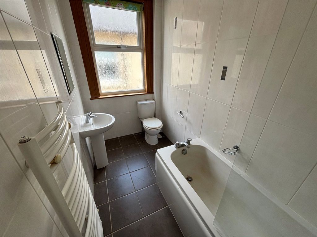 Property photo 3 of 8 Picture No. 02