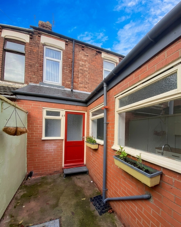 Property photo 2 of 10