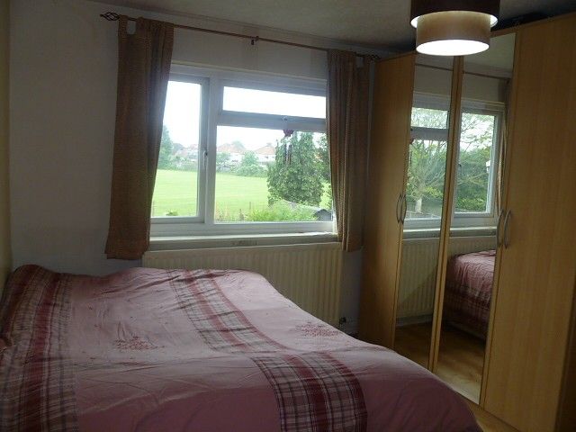 Property photo 3 of 9 Main Bedroom