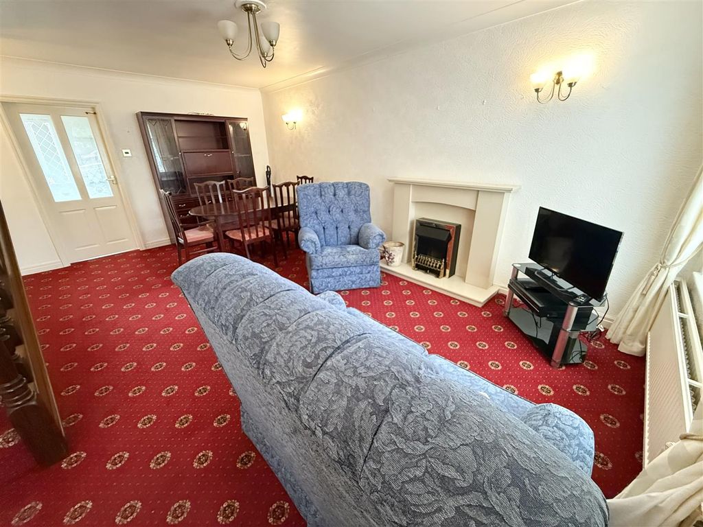 Property photo 2 of 16 Img_4045.Jpg