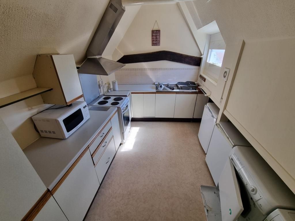Property photo 2 of 4 Kitchen