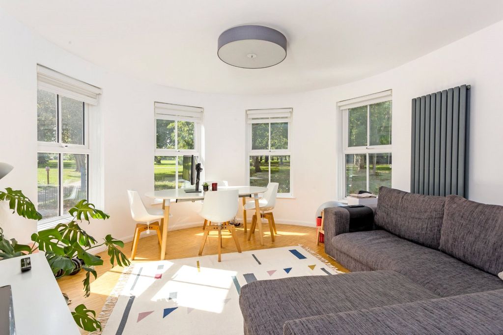 Property photo 1 of 12 Reception Room