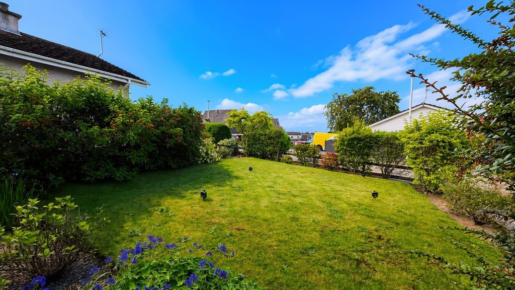 Property photo 2 of 11