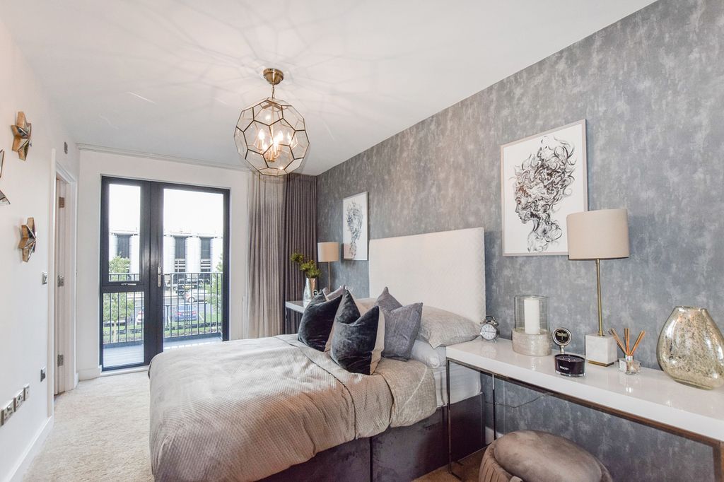 Property photo 1 of 5