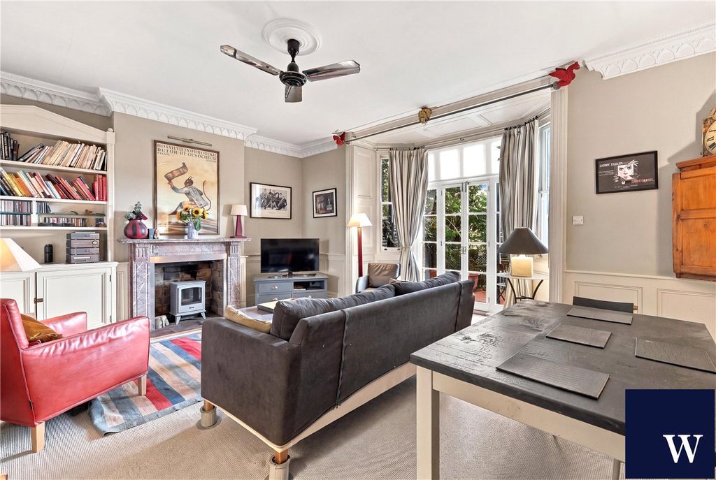 Property photo 1 of 66 Picture No. 23
