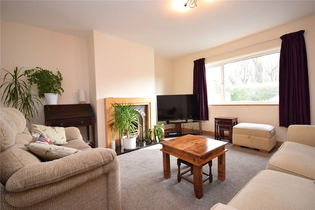 Property photo 2 of 16 Picture No. 01