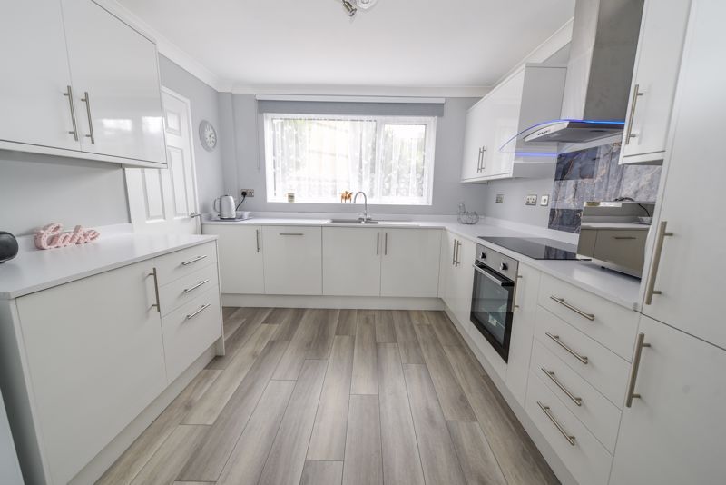 Property photo 2 of 17 Photo 10