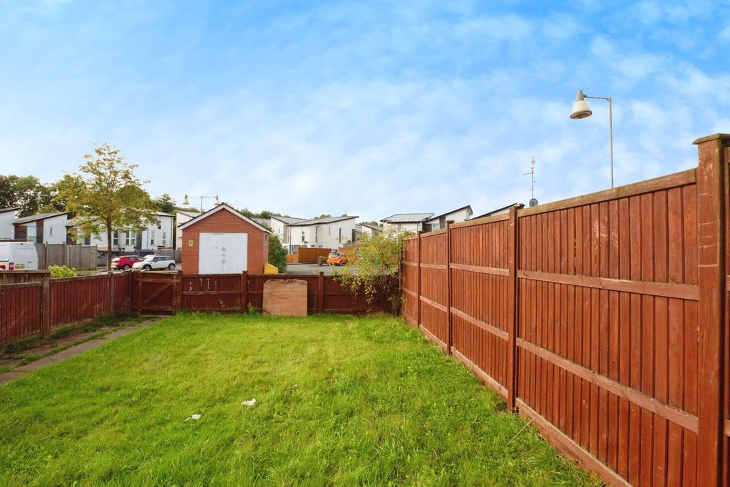 Property photo 3 of 11 Photo