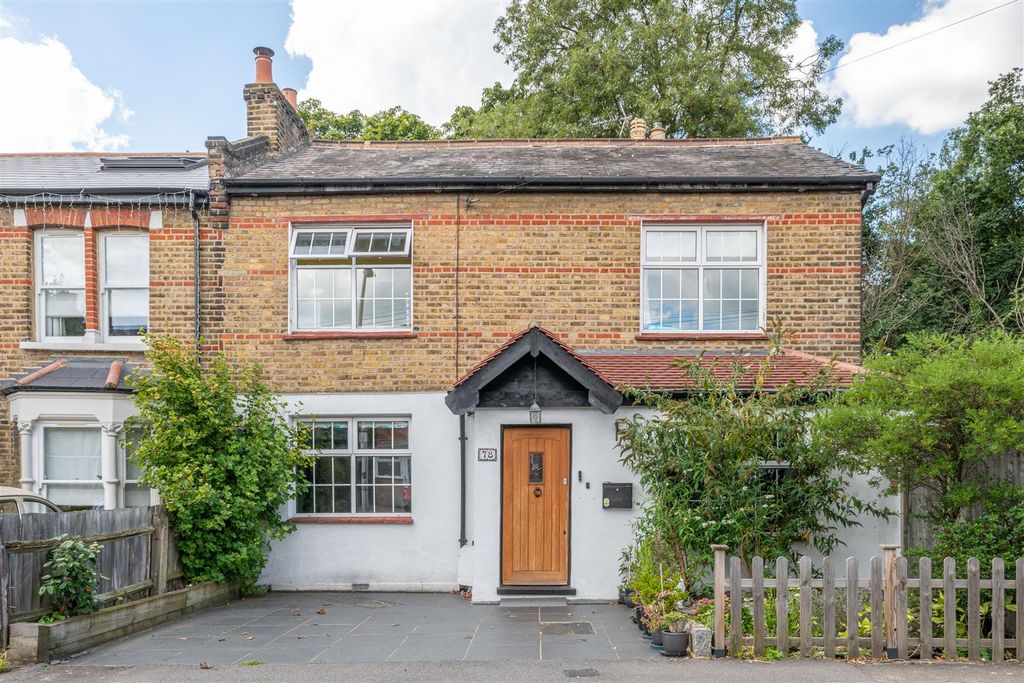 Property photo 1 of 33