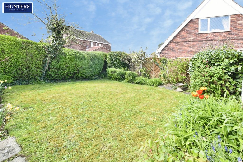 Property photo 3 of 17 Garden