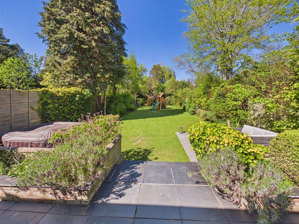 Property photo 3 of 33 Outside